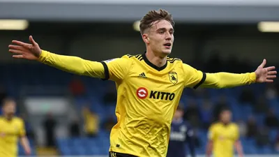 Burton Albion have signed winger Caylan Vickers from Brighton, brought in Mark O'Mahony on loan, and added defender Joe...