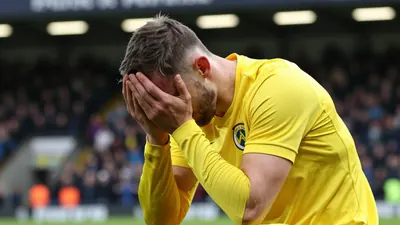 A Curtis Tilt red card proved costly as Burton Albion lost 2-1 at Notts County, with Luka Smyth scoring twice for the hosts